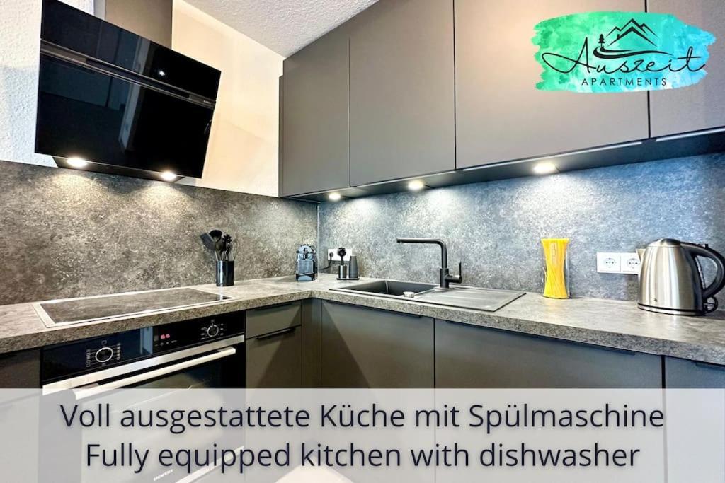Auszeit Apartment Deluxe: Lakeside Retreat with Balconies and Parking Friedrichshafen Exterior photo